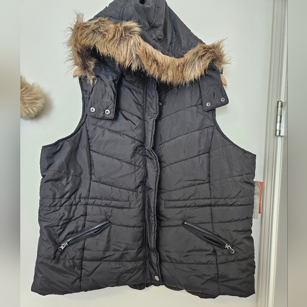 American Rag Black Puffer Vest with Faux Fur Trim
